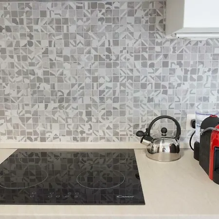 Amy Apartments, Sanzio 7 아파트 *