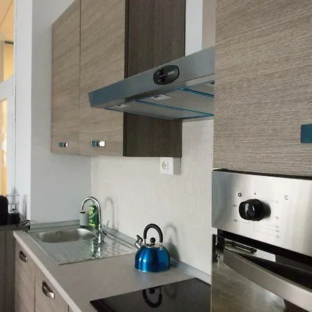 Amy Apartments, Sanzio 7 아파트